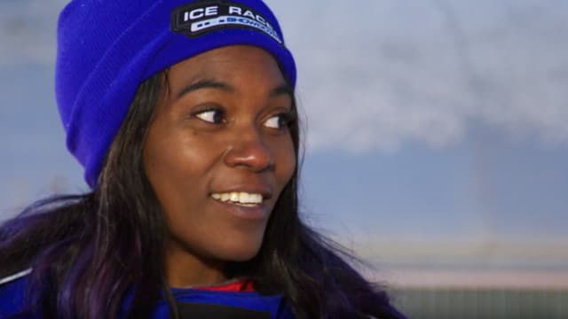 S01:E12 - A Comedienne Walks Onto the Ice