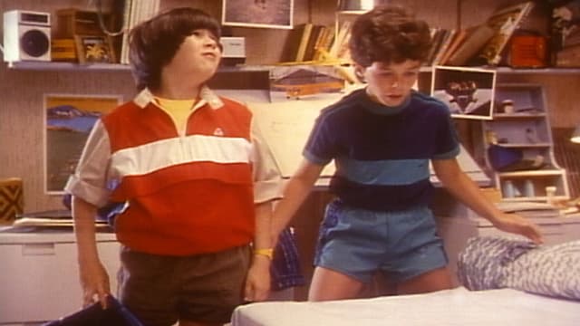 T02:C04 - S02:E04 - Snakes & Ladders