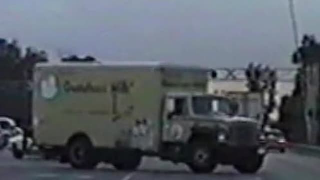 S03:E11 - Episode 11