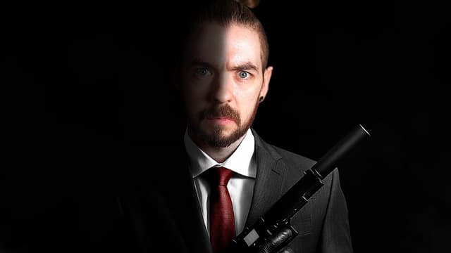 S19:E17 - Hitting Men