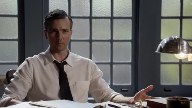 S01:E08 - Worlds Apart