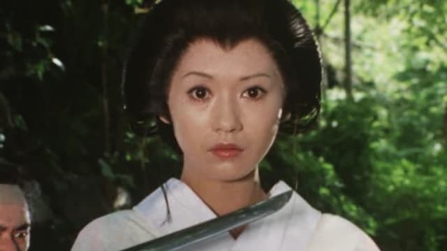 S01:E04 - Crescent Moon Cuts Down Sacrificial Love