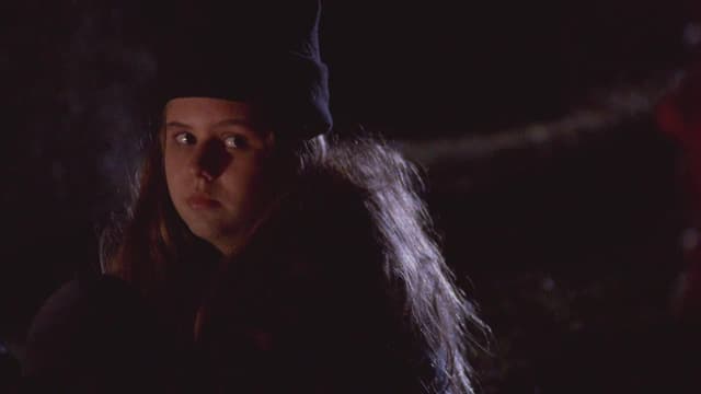 S01:E01 - The Captive