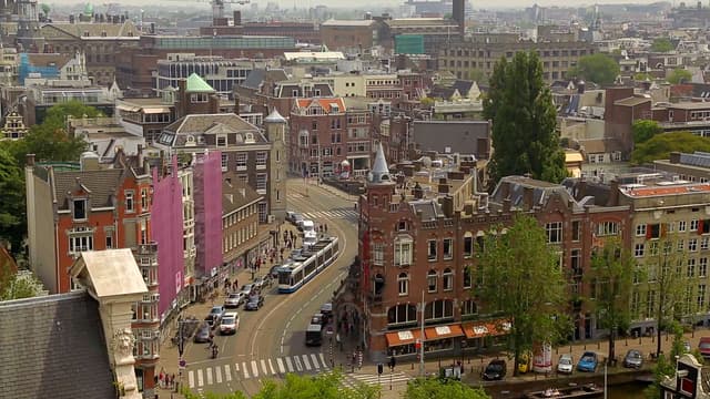 S04:E03 - Amsterdam