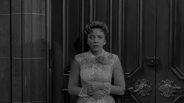 S01:E04 - The Sixteen-Millimeter Shrine