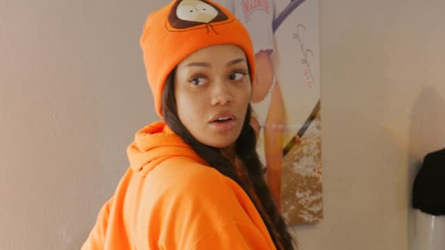 S04:E01 - Secret Lovers