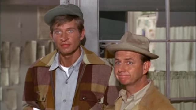 S04:E08 - Old Mail Day