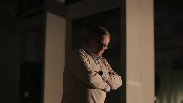 S01:E02 - Episode 2