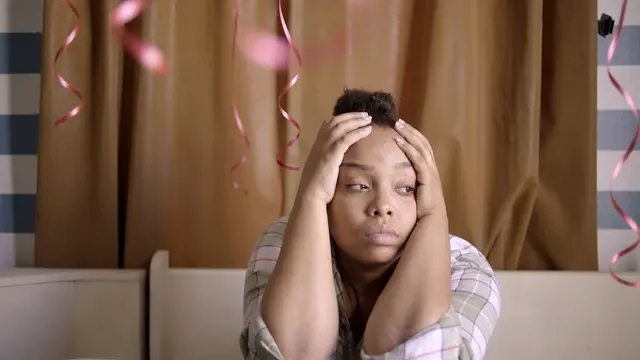 S01:E06 - Unpack These Bags