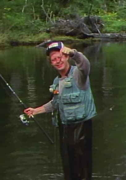 S01:E09 - Salmon Capital of the World and the Bush Plane Is King poster