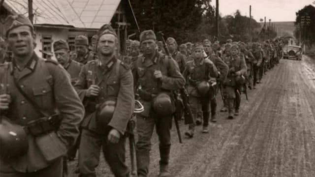 S01:E04 - Hitler's Junkies