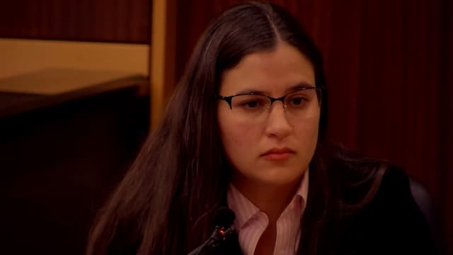 S01:E05 - Medical Examiner Testifies