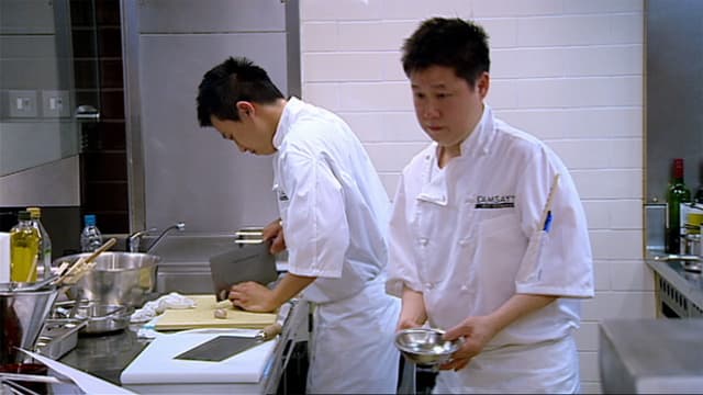 S01:E03 - Chinese