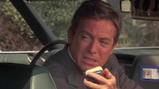 S01:E05 - The Ten Year Honeymoon