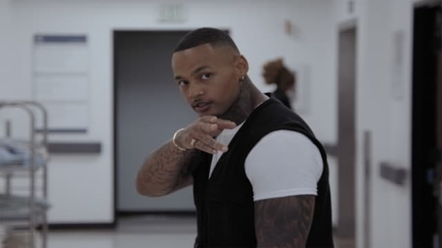 S03:E01 - Take It or Leave It