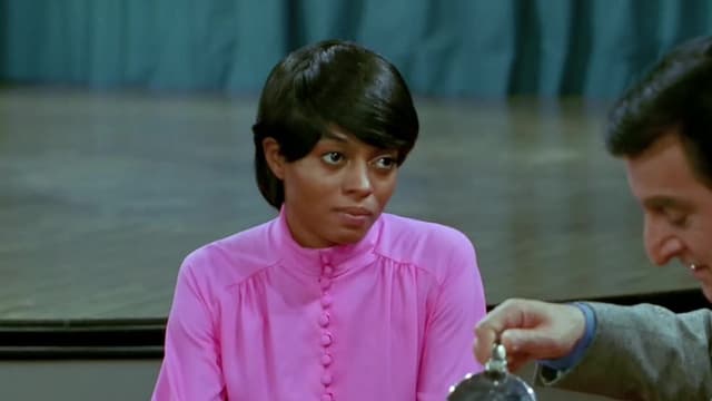 S01:E18 - Will the Real Diana Please Stand Up?