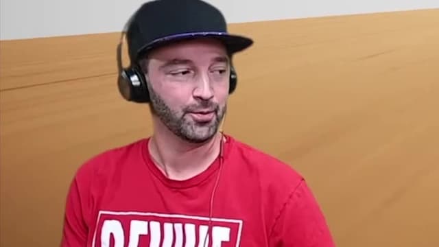 S01:E18 - Biggest Ramp Ever / Father and Son Biking Videogame