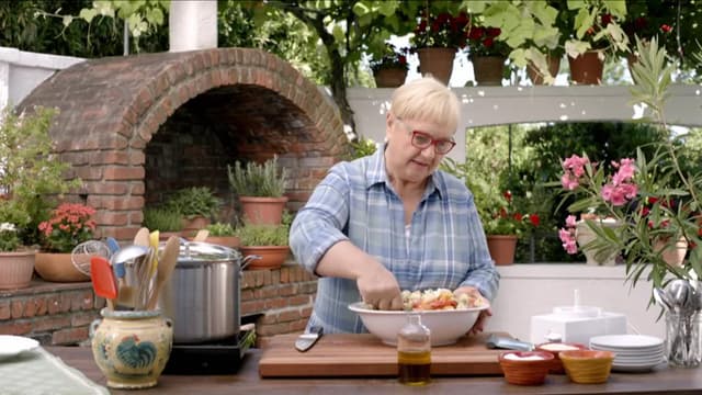 S10:E17 - Never Enough Pasta