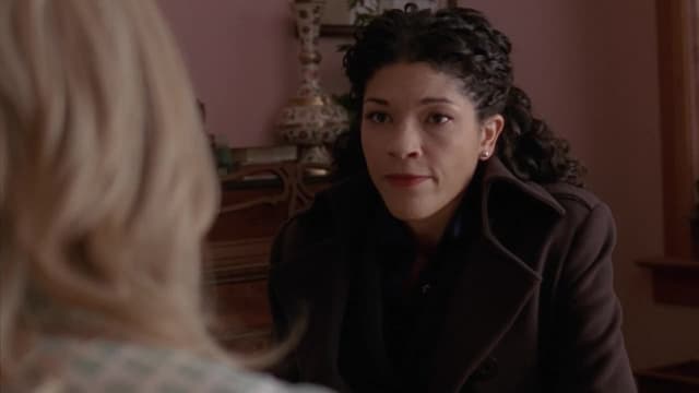 S02:E04 - A Man and a Woman Betrayed