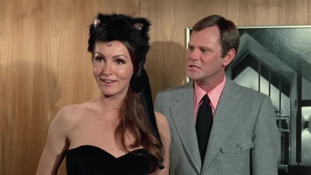S08:E12 - The Eight Year Itch Witch
