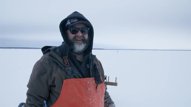 S01:E02 - Bomber Season