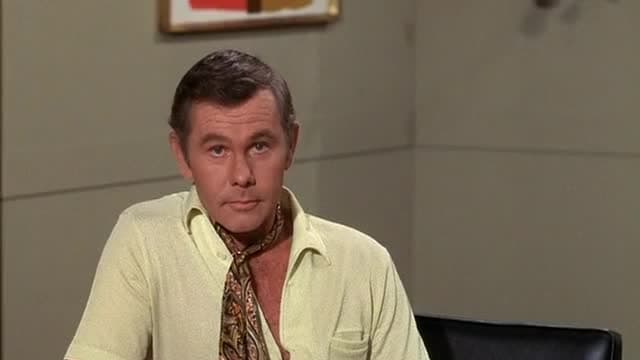 S02:E11 - Lucy and Johnny Carson