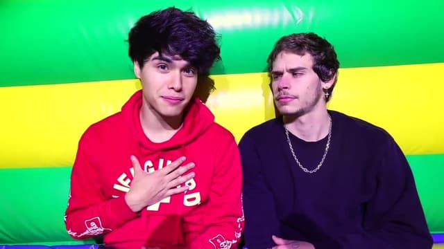 S07:E02 - Last to Leave Bounce House Wins $10,000! / Identical Twins Drive-Thru Prank