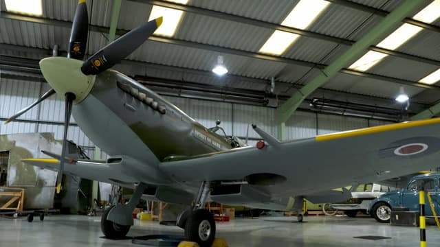 S01:E01 - Spitfire
