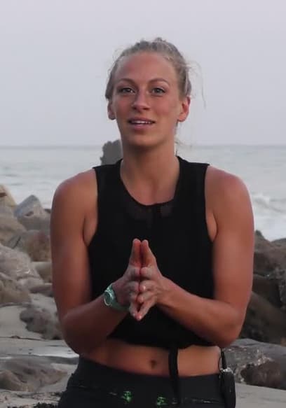 Póster de S01:E11 - Turbo Yoga Sculpt