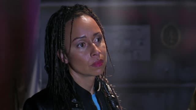 S01:É02 - S01:E02 - Trust