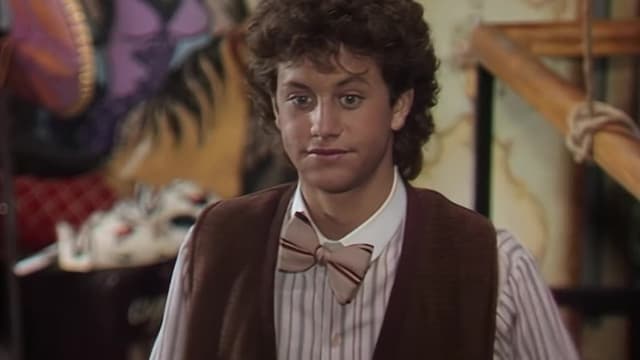 S03:E07 - A Star Is Born