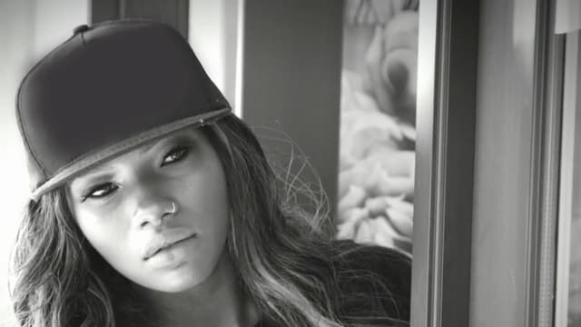 S03:E05 - Mo Money Mo Problems