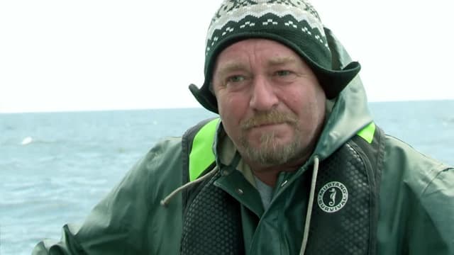 S04:E01 - Ice, Ice and More Ice