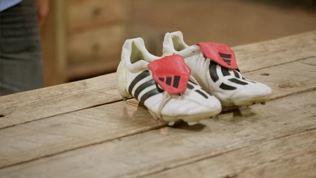 S08:E02 - Football Boots, Jack-in-the-Box, Miner's Lamp