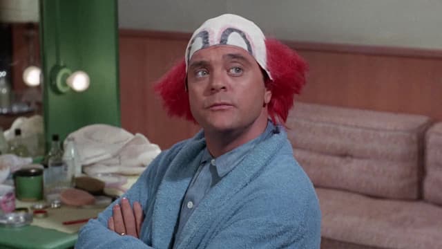S03:E18 - Hoho the Clown