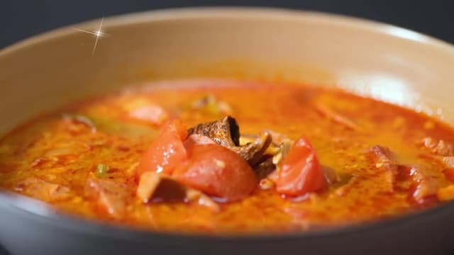 S01:E12 - Episode 12