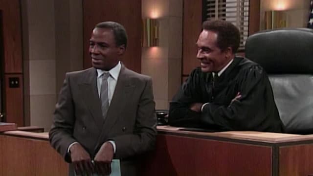 S07:E01 - Benson the Hero