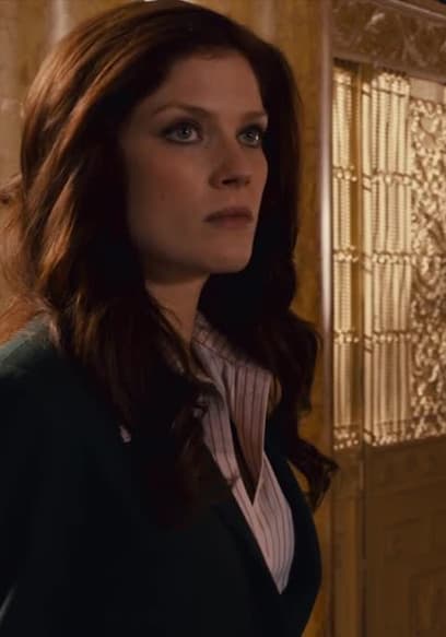S01:E105 - Farah Elliot poster