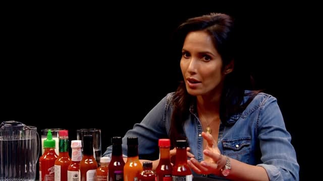 S03:E01 - Padma Lakshmi Gracefully Destroys Spicy Wings