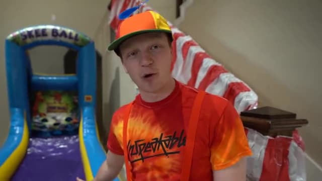 S09:E09 - Turning My House Into a Carnival / 5,000-Foot Longest Rainbow Magic Track