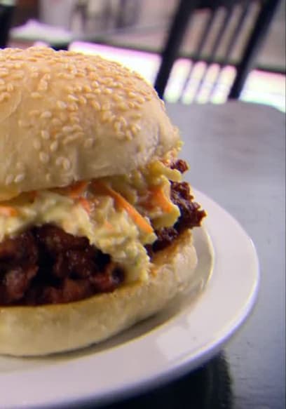S02:E08 - The Hogtown Vegan, the Dish Bistro, Motor Burger poster