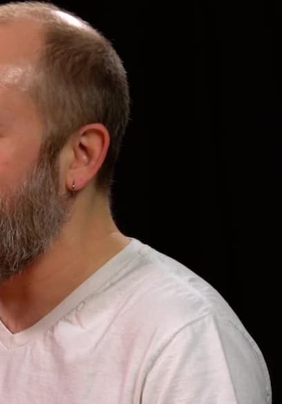 S03:E09 - Kyle Kinane Gets Angry Eating Spicy Wings poster