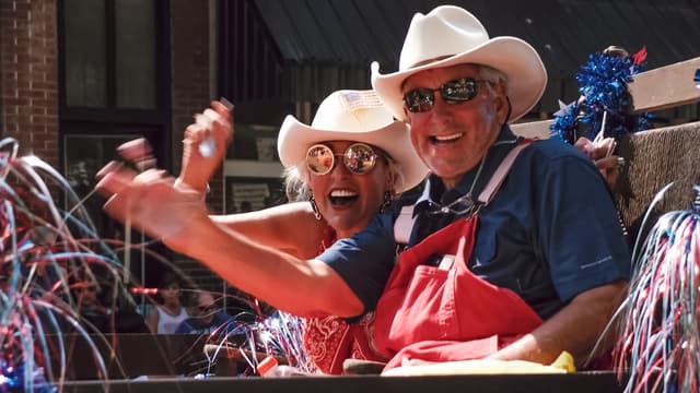 S01:E07 - Technology Sure Has Changed