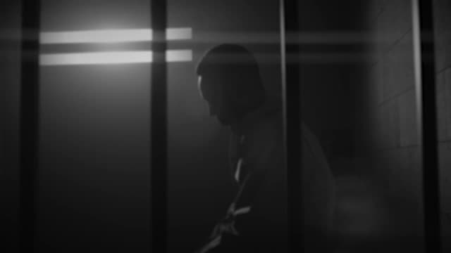 S01:E04 - Mother's Shame