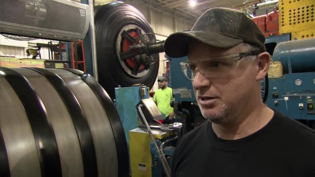 S10:E12 - Titan Tires and More