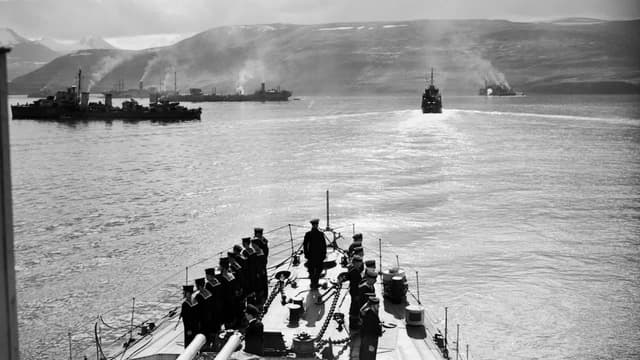 S02:E02 - Hunting Hitler's U-Boats