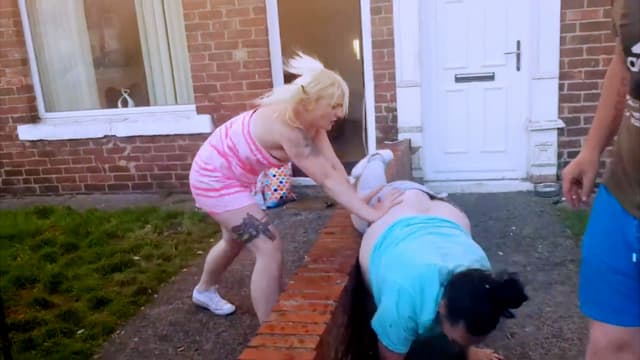 S04:E05 - Neighbours From Hell Part 2