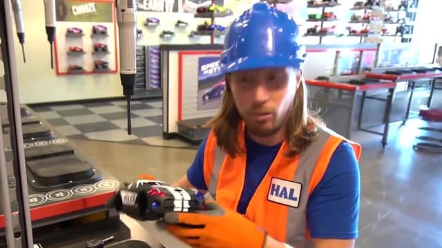 S01:E02 - Handyman Hal Builds a Police Car at Ridemakerz / RC Car for Kids / Remote Police Car Racing
