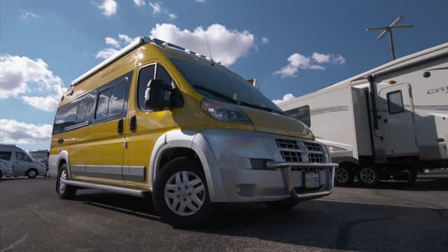 S03:E08 - Princesses and Pigs