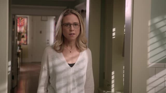 S01:E08 - Ghosts